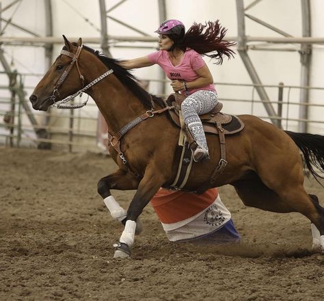 Fallon Taylor Barrel Racing, Rodeo Pics, Barrel Racing Quotes, Fallon Taylor, Female Horse, Western Horses, Horse Care Tips, Horse Pics, Pinto Horse