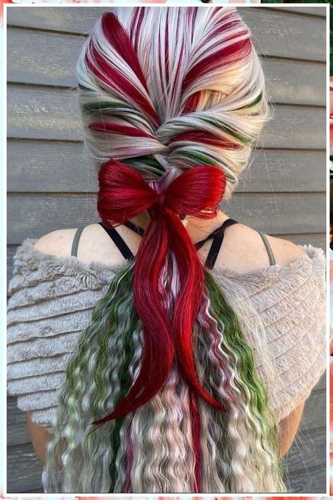 Red Hair Green Highlights, Christmas Vivid Hair Color, Hair Design Ideas, Christmas Hair Ideas, Christmas Hair Color Ideas, Christmas Hair Color, Holiday Hair Color, Butterfly Festival, Christmas Hairstyle