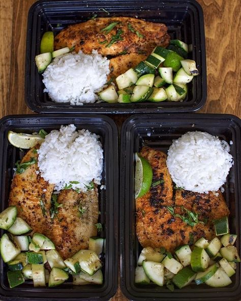 Blackened Tilapia and Rice Tilapia Meal Prep, Tilapia And Rice, Tilapia Healthy, Training Meals, Protein Veggie Meals, Easy Tilapia, Rice Meal Prep, Healthy Food Pictures, Blackened Tilapia