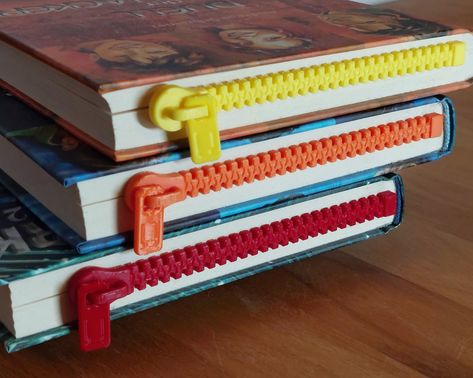 by 3d Printing Bookmarks, Things To 3d Print, Useful 3d Prints, Unique Bookmarks, The Bookworm, Useful Things, 3d Printer Diy, Paper Bookmarks, Unique Bookmark