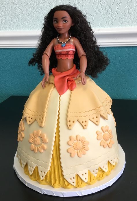 Moana Cake Disney Moana Birthday Party, Moana Doll, Moana Princess, Moana Birthday Cake, Prince Cake, Moana Bebe, Doll Birthday Cake, Moana Cake, Barbie Birthday Cake