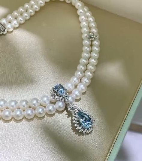 ANNIE CASE FINE JEWELRY on Instagram: "Ring&Necklace 2IN1 😄 Aquamarine and Akoya pearl necklace . 18k white gold . Diamond 💎1.58ct，Aquamarine 4.88ct. 7-7.5mm Japanese Akoya pearls . Dm for inquiries. . . . . . . . HYL240113WAN73700 #pearl#pearls#pearljewelry#pearllover#lovepearls#pearladdict#finejewelry#jewelryaddict#jewelryaddiction#anniversarygift#giftforher#birthdaygift#akoyanecklace#akoyapearls#japaneseakoya#aquamarinenecklace #pearlnecklace" Pearl And Aquamarine Necklace, Jewellery Project, Instagram Ring, Akoya Pearl Necklace, Pearl Jewelry Design, Pearl Necklace Designs, Jewelry Set Design, Stone Jewellery, Aquamarine Necklace