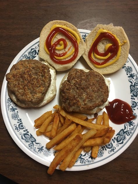 Old Fashioned Dough Burgers – Misty Dawn Mississippi Mom Dough Burgers Recipes, How To Make Dough, Supper Recipes, Dough Recipe, Burger Recipes, Food Store, Egg Recipes, Old Fashioned, Pasta Recipes