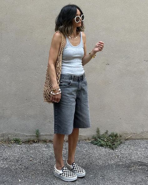 All Posts • Instagram Instagram Look, Outfit Look, Denim Style, Long Shorts, Fashion Street, Outfits Casuales, Denim Fashion, Lookbook, Summer Outfits