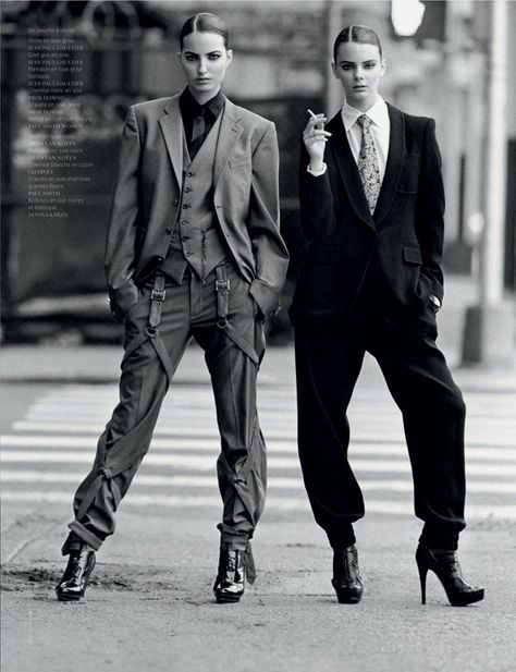 New Faces by Thierry Le Gouès for French Revue de Modes Suits And Ties, Look 80s, Mode Editorials, Twelfth Night, Character Aesthetics, Androgynous Fashion, Looks Street Style, Three Piece Suit, Linnet