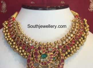 Kundan Tussi Necklace Kundan Tussi Necklace, Tussi Necklace Gold, Tussi Necklace, Big Diamonds Necklace, Lakshmi Idol, Wedding Jewellery Designs, Necklace Photo, Mala Jewelry, Jewellery Design Sketches