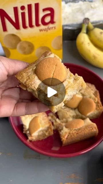 Banana Pudding Bars, Banana Pudding Brownies Recipe, Banana Pudding Brownies, Pudding Bar, Banana Pudding Cookies, Brownie Pudding, Banana Brownies, Banana Dessert Recipes, Pudding Cookies