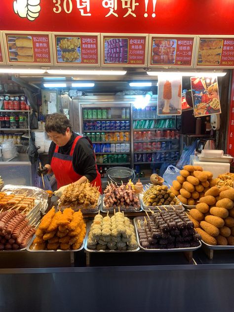 Corndog Shop Design, Seoul Food Street, South Korea Seoul Food, Korean Street Food Aethstetic, Korean Street Market, Street Food Korea Night, Korean Food Market, Korean Street Food Stall, Seoul Korea Food