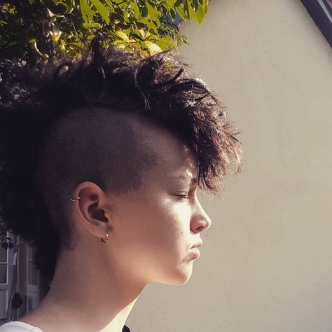 #summer #mohawk #deathhawk #punk #grunge #sun #undercut #Mohawk #ladyhawk #fauxhawk #punkstyle #punkfashion Sun Undercut, Undercut Mohawk, Curly Mohawk, Asian Restaurant, Mohawks, Vegan Asian, Bright Hair Colors, Mohawk Hairstyles, Punk Hair