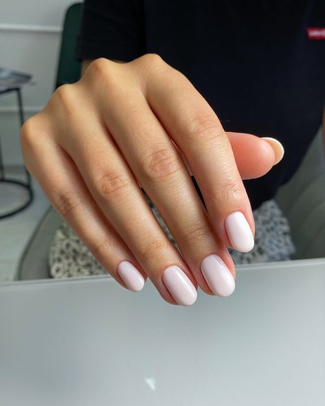 Manicure Shellac, Oval Nails Shellac, Office Nails, Manicure With Shellac, Shellac Manicure, Office Friendly Nails, Perfect Manicure, Wedding Nails Shellac, Casual Nails