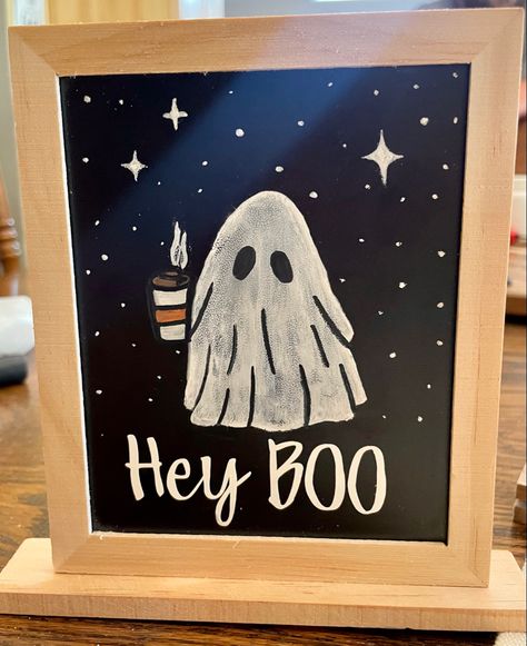 Big Chalkboard Ideas, Hey Boo Chalkboard Art, College Chalkboard Ideas, Halloween Chalkboard Art Diy, Ghost Chalkboard Art, Hey Boo Sign, Cute Fall Chalkboard Ideas, Chalkboard Art Halloween, October Chalkboard Ideas