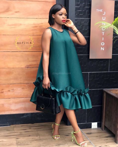 Emerald green ruffle scuba dress by Nigerian staple Ready to wear designer @ReplicaLagos Pregnancy Party Outfit, Beach Wedding Attire For Guest Women, Easy Fits, Maternity Fashion Dresses, Kaftan Styles, Bohemian Summer Dresses, Emerald Green Dress, Elegant Midi Dress, African Tops