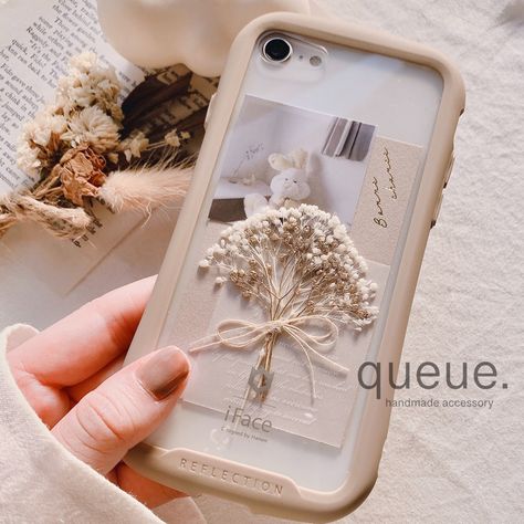 Diy Phone Cases Iphone, Diy Resin Phone Case, Rose Phone Case, Dried Flower Wreaths, Dry Flower, Print Phone Case, Cases Iphone, Diy Resin, Mobile Covers