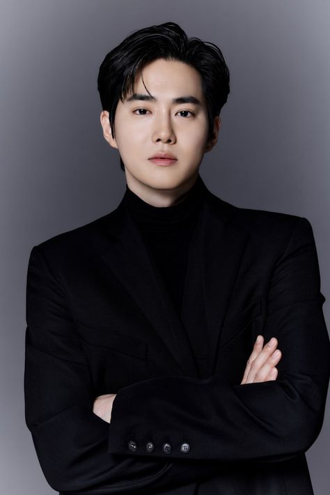 SUHO CONFIRMS EXO COMEBACK 2024!!! (Click "read it" for article) Han Jimin, Kim Jun Myeon, Exo Album, Exo Lockscreen, Exo Korean, Your Touch, Exo Suho, Exo Xiumin, Exo Members