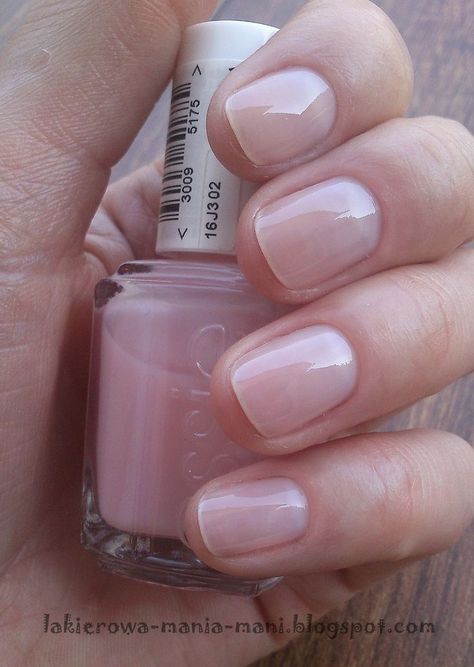 Pin on nails & makeup Makeup Contouring, Sheer Nails, Nails Opi, Pink Manicure, Beauty Tricks, Cnd Shellac, Essie Nail Polish, Essie Nail, Pink Nail