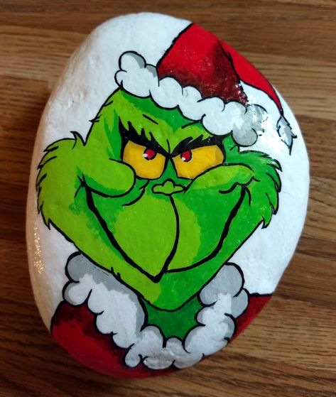 The Grinch , Dr. Seuss hand painted Christmas rock Grinch Rock Painting, Christmas Pebble Art, Ideas For Painting, Christmas Rocks, Rock Painting Tutorial, Diy Rock Art, Painted Rock Animals, Rock Painting Ideas, Painting Christmas