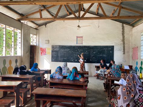 Zanzibar Volunteer, Volunteer Work Aesthetic, Give Volunteer, Zanzibar Tanzania, Trip Aesthetic, Mission Trip, Volunteer Work, Missions Trip, Gap Year