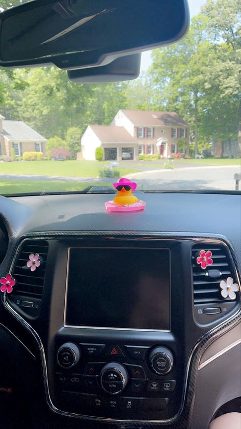 Cute Car Dashboard, Pink Rubber Duck, Passenger Princess, Duck Decor, Car Deco, Dashboard Car, Girly Car, Car Essentials, Dorm Ideas