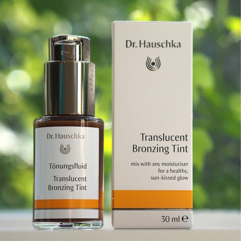 Dr Hauschka Translucent Bronzing Tint | British Beauty Blogger Dr Hauschka Makeup, Tan Luxe, Best Spf, Hair Dye Shampoo, Hair Doctor, Tanning Sunscreen, Super Glow, Dr Hauschka, Botanical Oils