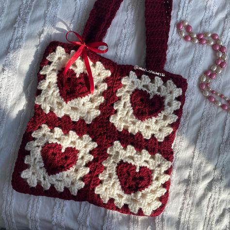 the most romantic crochet tote bag, perfect for the red loving girlies this bag is the same size as your average tote bag, so it can fit a lot!! lining has an extra cost of £5 - this makes ur sturdier so it can carry heavier items :) - please understand that these bags may take 3-4 weeks to be made and dispatched as they do take a lot of time to make, thank you 💞 Love Letter Crochet, Handmade Love Letter, Heart Crochet Bag, Letter Crochet, Romantic Crochet, Crochet Shoulder Bags, Heart Crochet, Wool Gifts, Crochet Fairy