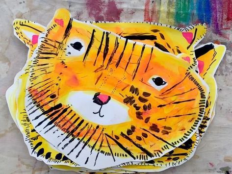 Every Child Is An Artist Display, Tiger Art Lesson, Eylf Programming, Forest Crafts, Art Education Projects, Artist Study, Tiger Crafts, Leopard Art, Colour Mixing