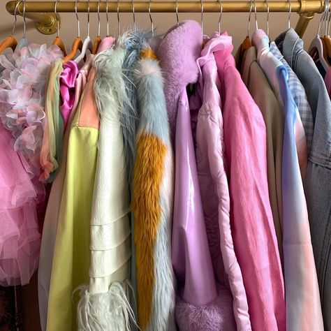 Luna Lovegood Aesthetic, Penelope Garcia, Colorful Wardrobe, 13 Going On 30, Fancy Nancy, Luna Lovegood, Taylor Swift Album, Camp Half Blood, Soft Grunge