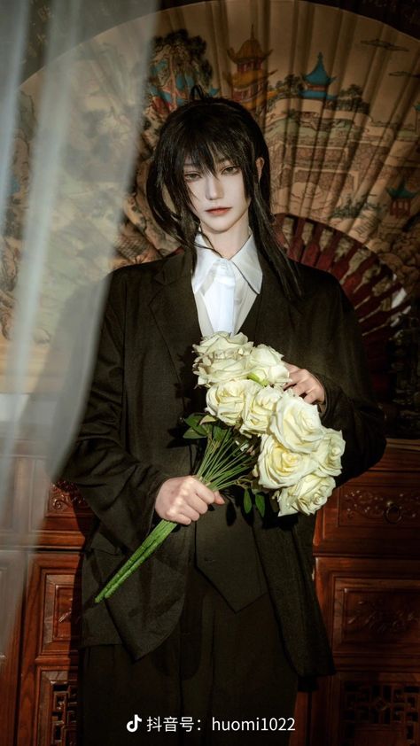 Chinese Cosplay Male, Male Reference, Uniform Outfits, Korean Things, Asian Cosplay, School Uniform Outfits, Hair Inspiration Short, Incubus, Male Cosplay