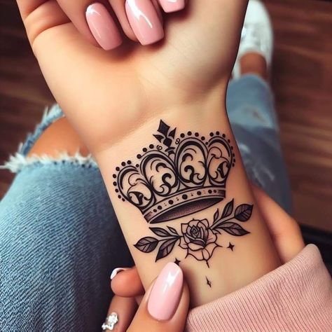 Bling Tattoo Ideas, Crown Wrist Tattoos For Women, Feminine Crown Tattoo, Female Crown Tattoo, Queens Crown Tattoo, Crown Tattoo Design For Women, Queen Tattoo For Women, Coronas Tattoo, Crown Tattoo Ideas