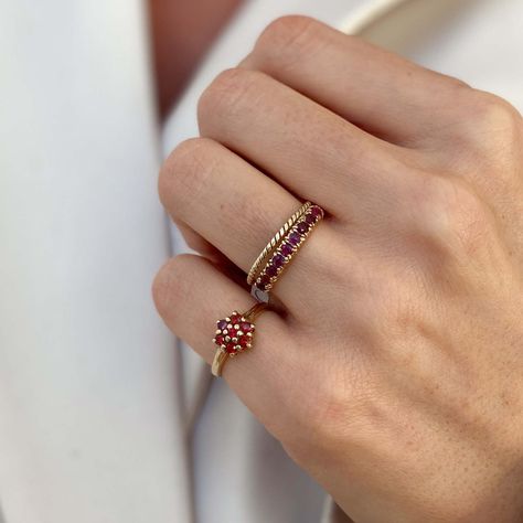 This beauty from another level is one to keep forever and beyond! In the old India, ruby was seen as the mother of all precious stones for its rarity, hardness, beauty and mystical powers 💗 Vintage Ring Stack, Rings Minimal, Old India, Jeweled Bag, Ruby Ring Gold, Forever Mine, Minimal Earrings, Nail Ring, Shopping Wishlist