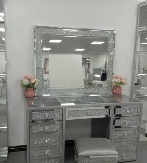 Sparkly Vanity, Modern Bedroom Vanity, Vanity Table With Drawers, Diamond Vanity, Bedroom Vanity Table, Silver Vanity Set, Crystal Vanity, Mirror Makeup, Table With Drawers