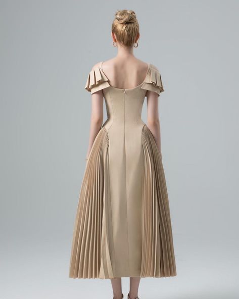 Embrace timeless grace with our exquisite new beige pleated dress. Let the elegant flow of every fold elevate your style to new heights! #trending #timeless #style #elegant #womenswear #dress #fashion Gowns Elegant, Spring Dresses Women, Backless Evening Dress, Elegant Party Dresses, Evening Dress Fashion, Classy Dress Outfits, Camisole Dress, Summer Party Dress, Dresses Summer