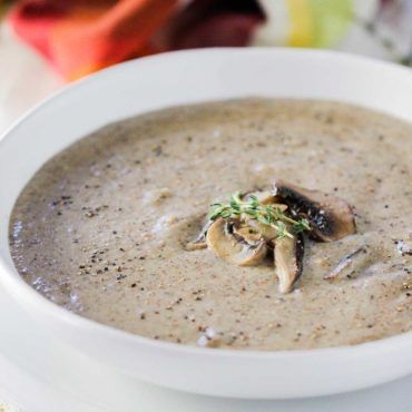 Homemade Cream Of Mushroom Soup, Homemade Cream Of Mushroom, Mellow Mushroom, Creamy Soups, Mushroom Soup Recipe, Cheap Clean Eating, Soup Appetizers, Mushroom Soup Recipes, Delicious Clean Eating