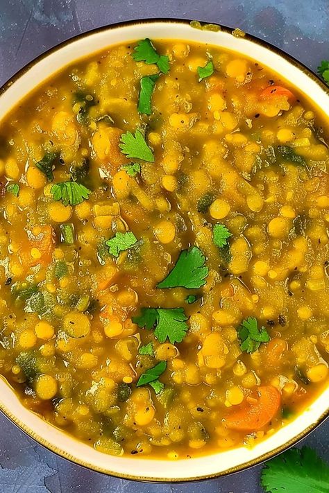 Green Moong Dal Recipe, Moong Dal Recipe, Moong Dal, Dal Recipe, Pakistani Food, Vegetable Curry, Lentil Recipes, Main Course Recipes, Dessert Appetizers