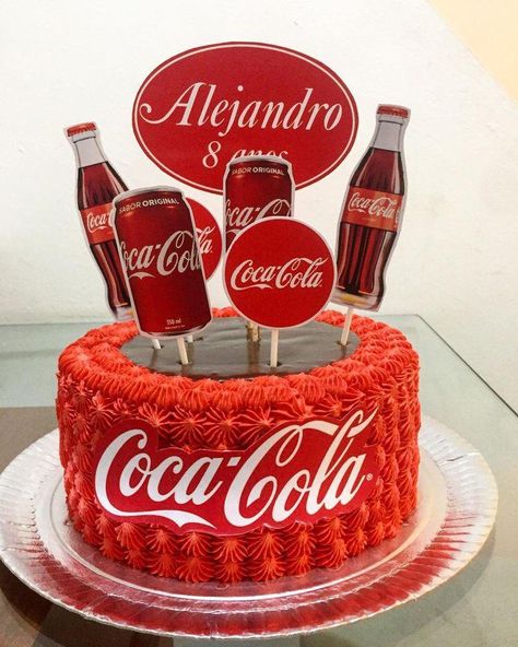 Coca Cola Party Theme, Coca Cola Party, Coke Cake, Cocoa Cola, Coca Cola Cake, Coca Cola Decor, Cola Cake, Coca Cola Brands, Diy Birthday Cake