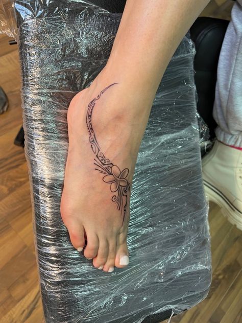 Samoan Ankle Tattoo For Women, Pikake Tattoo, Exploring Tattoos, Island Tattoos For Women, Samoan Tattoo Women, Hawaiian Tattoos For Women, Tahitian Tattoo, Beachy Tattoos, Polynesian Tattoos Women