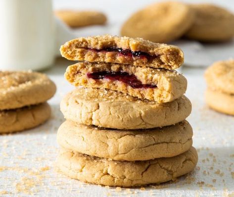 Grape Jelly-Stuffed Peanut Butter Cookies Peanut Butter Jelly Cookies, Jelly Cookies, Baking School, Grape Recipes, Turbinado Sugar, Grape Jelly, Pastry Tart, Peanut Butter Jelly, Bread Cake