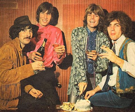 Pink Floyd Fashion, Pink Floyd Members, Atom Heart Mother, Best Oysters, Nick Mason, The Moody Blues, Richard Williams, Crazy Diamond, Richard Wright