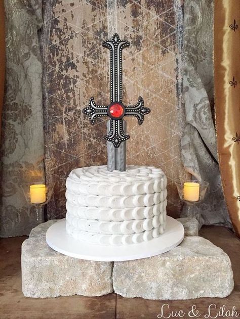 Medieval Cake, Medieval Masquerade, Stone Cake, Viking Birthday, Castle Birthday Party, Knight Birthday, Knight Birthday Party, Medieval Banquet, Castle Party