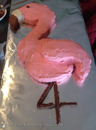 Flamingo Birthday Cake, Homemade Birthday Cake, Birthday Cake Inspiration, Pink Flamingo Party, Flamingo Cake, Flamingo Birthday Party, Fiesta Tropical, Homemade Birthday, Pink Frosting