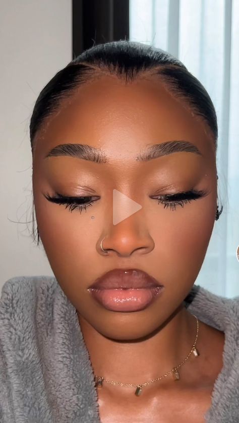 Instagram video by UCHE NATORI • Apr 8, 2024 at 5:47 PM Uche Natori Makeup Looks, Brown Neutral Makeup, Black Beautiful Girl, Uche Natori Makeup, Light Beat Makeup Black Women, Natural Look Makeup, Uche Natori, Make Up Looks Black Women, Makeup On Black Women