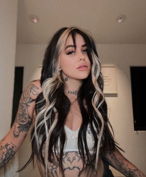 Cool Hair Inspo Color, Edgy Dark Hair Color Ideas, Blonde On Dark Roots, Black Hair And White Highlights, Long Blonde And Black Hair, Goth Balayage, Black Thick Hair Hairstyles, Blonde Peekaboos On Black Hair, Dark Fall Hair Colors With Money Piece