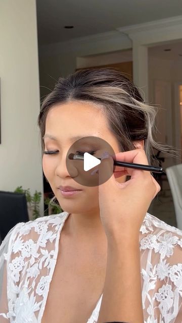 Judy Lim on Instagram: "Please stop circling the tips of your noses when your contouring!! This is the most natural looking way I’ve found to contour noses, especially for those with a wider tip/nostrils #nosecontour #nosecontouringtutorial #makeuptutorial #asiannosecontouring #asiannosejob #asianmakeup #asianmakeuptutorial" Contour Hacks, Asian Makeup Tutorials, Makeup Asian, Contour Tutorial, Nose Contouring, Nose Job, Head Hair, Please Stop, Asian Makeup