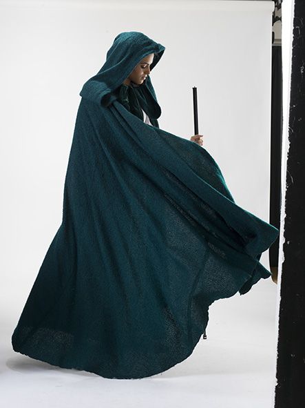 Cloak Pose Reference, Flowing Cape Drawing Reference, Cloak Poses, Cape Poses, Woman In Cloak, Cape Reference, Cloak Reference, Cloaked Woman, Hooded Cape