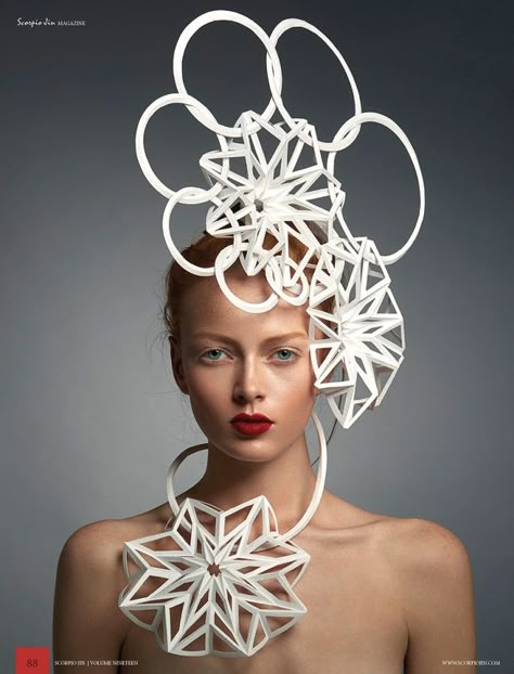 Paper Headpiece, Paper Folding Techniques, Folding Techniques, Paper Fashion, Paper Dress, Body Adornment, Paper Diy, Paper Hat, Fancy Hats