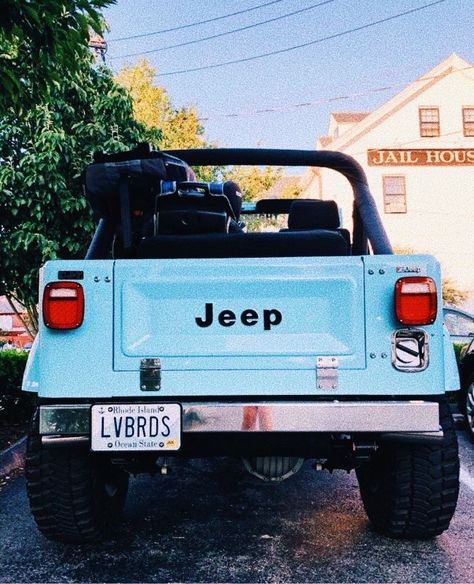 Blue Jeep Wrangler, Auto Jeep, Bmw Sports Car, Jeep Baby, Blue Jeep, Jeep Jeep, Dream Cars Jeep, Kid Friendly Travel Destinations, Beautiful Disaster