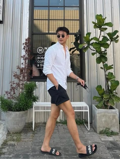 Outfit Cowok, Outfit Cowo, Outfits Quotes, Beach Outfit Men, Asian Men Fashion, Mens Summer Outfits, Mens Casual Outfits Summer, Style Outfits Men, Classy Outfits Men