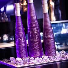 Morado Viniq Vodka, Pretty Alcoholic Drinks, Premium Vodka, Purple Wine, Pretty Drinks, Moscato, Liquor Store, Adult Drinks, Ice Cubes