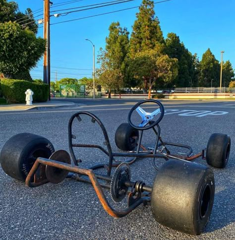 Go Kart Concept Art, Body Type Workout, Vintage Go Karts, Custom Go Karts, Indoor Go Kart Racing, Kart Parts, Go Kart Suspension, Go Kart Designs, Go Kart Chassis