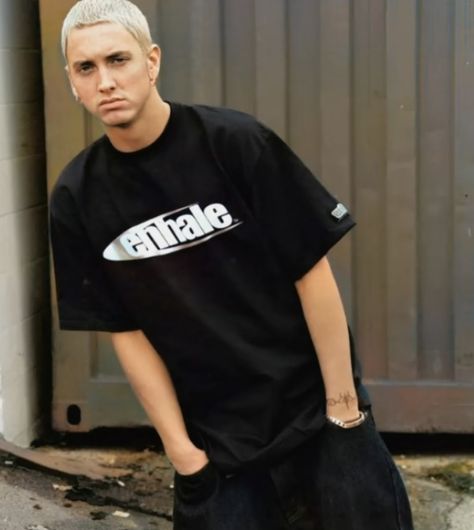 Eminem 2000s, Eminem Girls, Eminem Dr Dre, Eminem Style, Outfit Core, Eminem Pics, Eminem T Shirt, Marshall Eminem, The Slim Shady