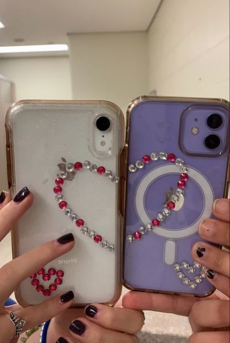 Matching Phone Cases Bff, Bff Iphone Cases, Matching Phone Cases, Ideas Regalos, Iphone Photo, Iphone Aesthetic, Iphone Photos, Diy Phone, Diy Phone Case